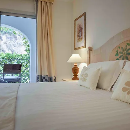 Grand Poltu Quatu Szálloda Porto Cervo