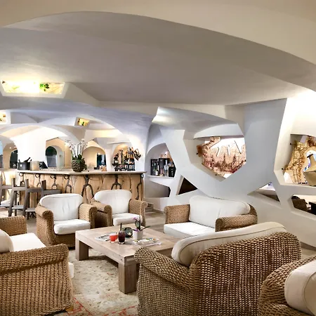 Hotel Grand Poltu Quatu