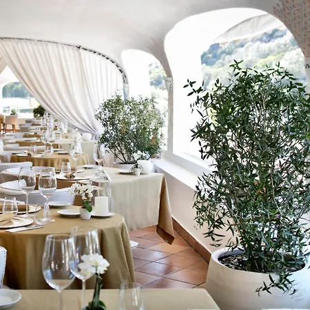 Grand Poltu Quatu Hotel Porto Cervo