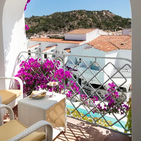 Grand Poltu Quatu Hotel