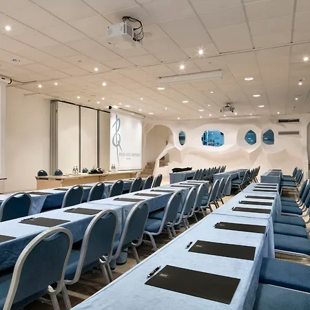 Grand Poltu Quatu Hotel