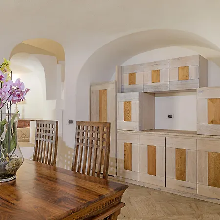 Grand Poltu Quatu Hotel 5*