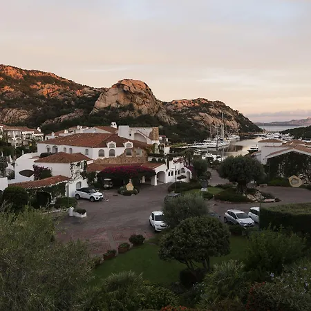 Hotel Grand Poltu Quatu