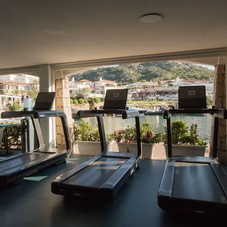 Grand Poltu Quatu Hotel