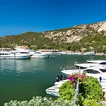 Grand Poltu Quatu Hotel 5*