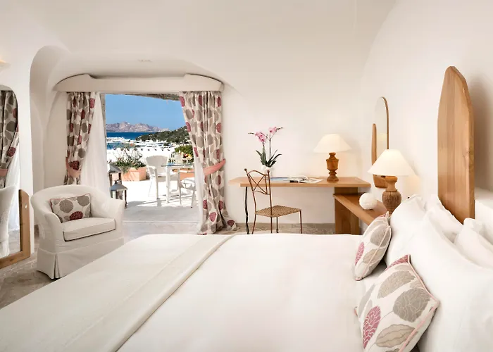 Отель Grand Poltu Quatu Порто-Черво