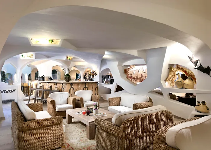 Отель Grand Poltu Quatu