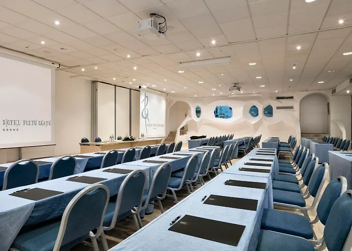 Grand Poltu Quatu Отель