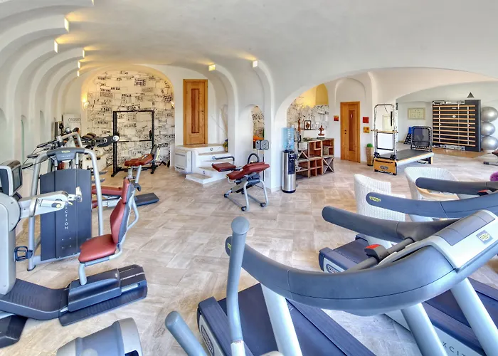 Отель Grand Poltu Quatu