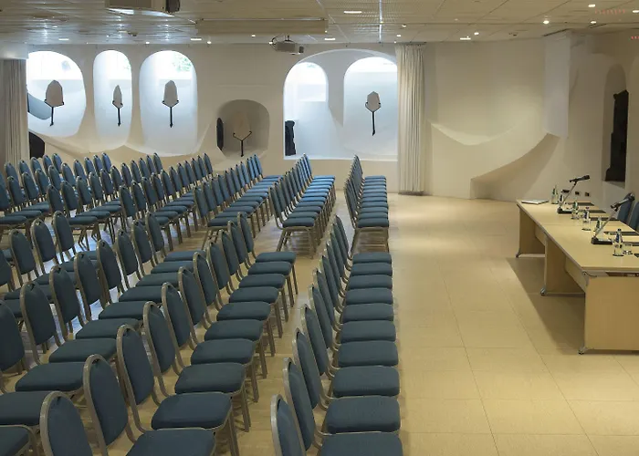 Отель Grand Poltu Quatu